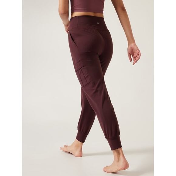 Athleta Salutation Cargo Jogger Pant Sz Small Tall - Picture 1 of 7